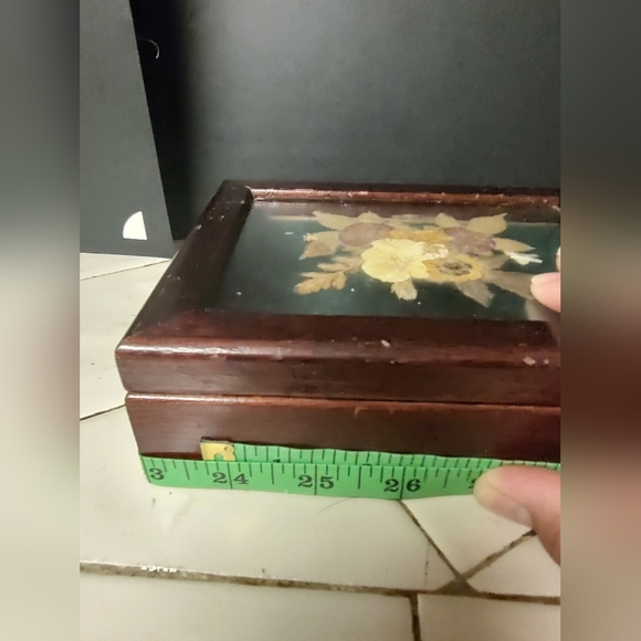 Jewelry Box - Picture 11 of 11